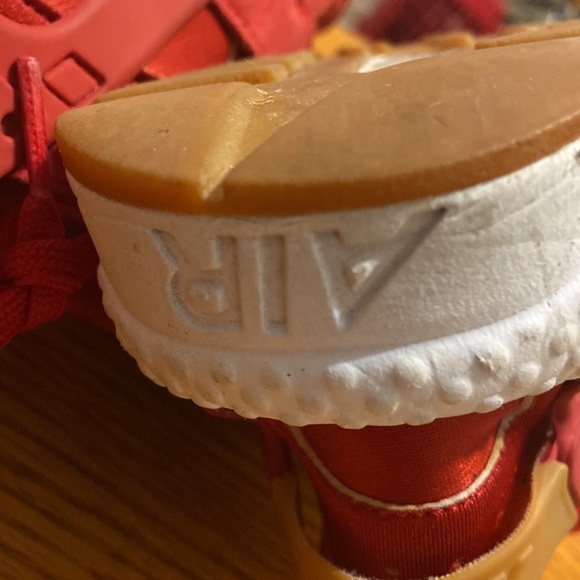 Women Size 9 Huarache Nike’s - Picture 6 of 6